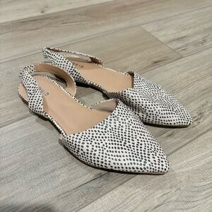 Torrid Pointy Toe Sling back Strap Flats Snake Dot Print Slingback 11.5 Wide